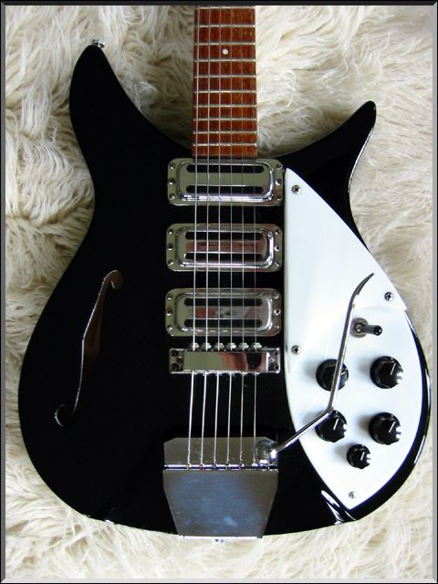 Rickenbacker Model 325 (1966)