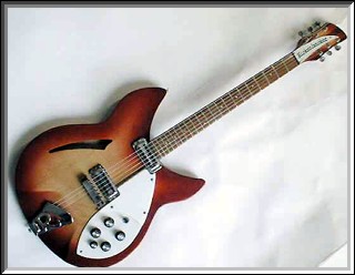 Rickenbacker Model 330 (1967) FireGlo