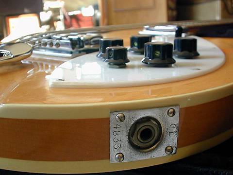 Rickenbacker 4005-8