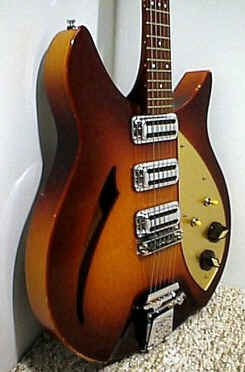 Rickenbacker Capri 345