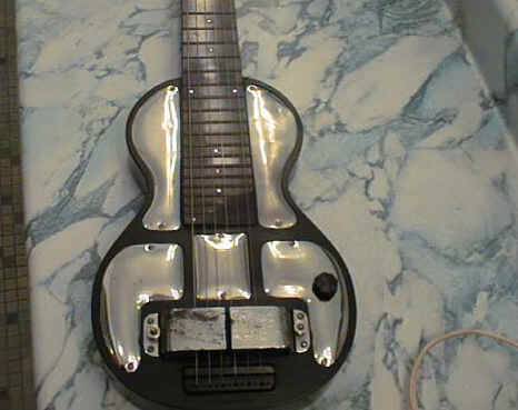 Rickenbacker Model B